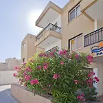 Апартаменты Faros Court Prestige *