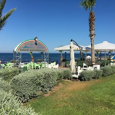 Faros Court Prestige