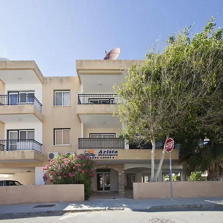 Apartment Faros Court Prestige