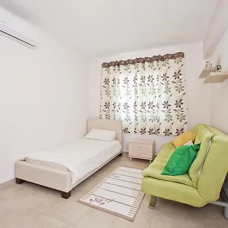 Appartement Faros Court Prestige